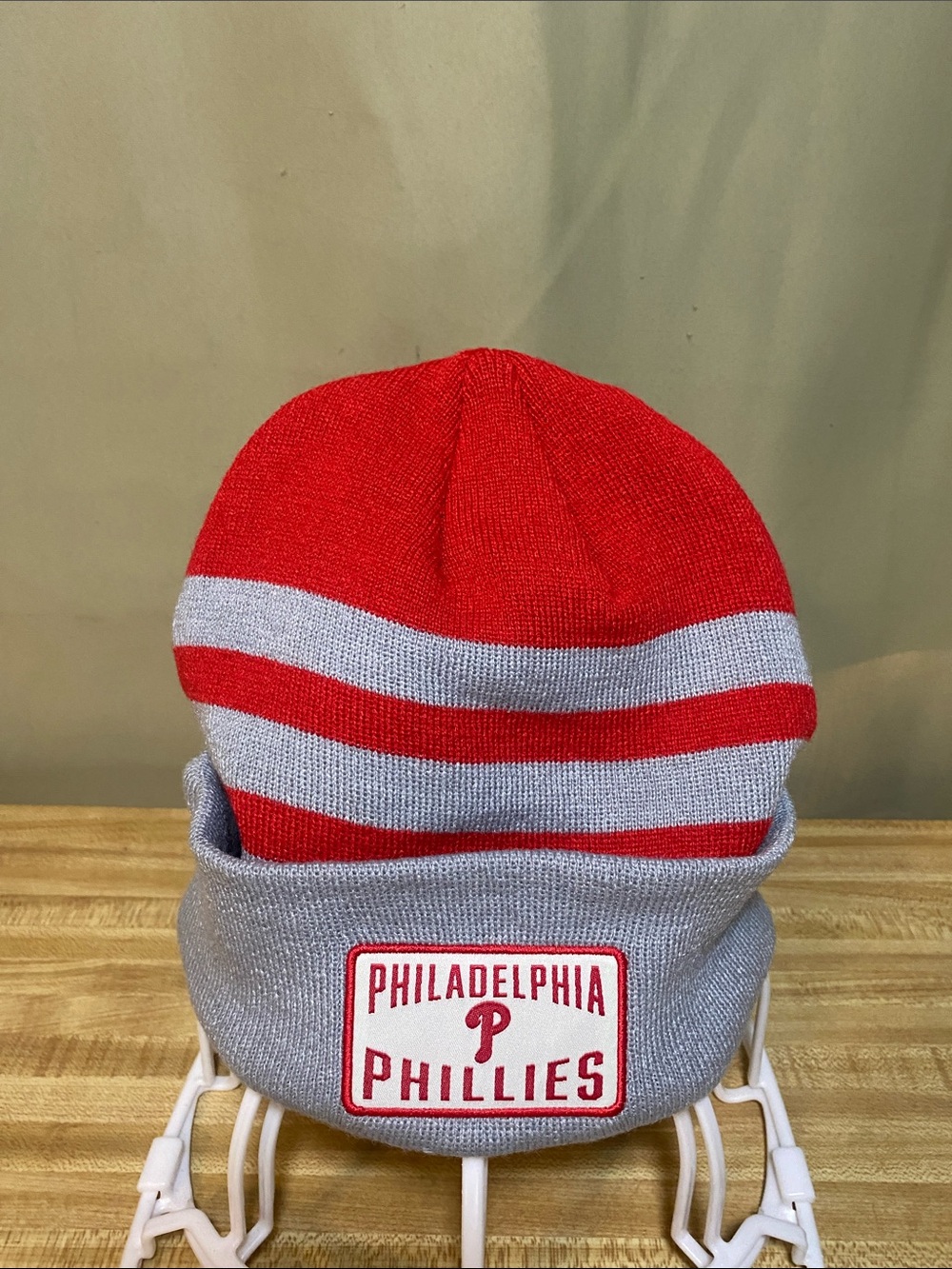 Philadelphia Phillies 2023 Holiday PROMO BE 04BS Winter Hat Size 1 NWT
